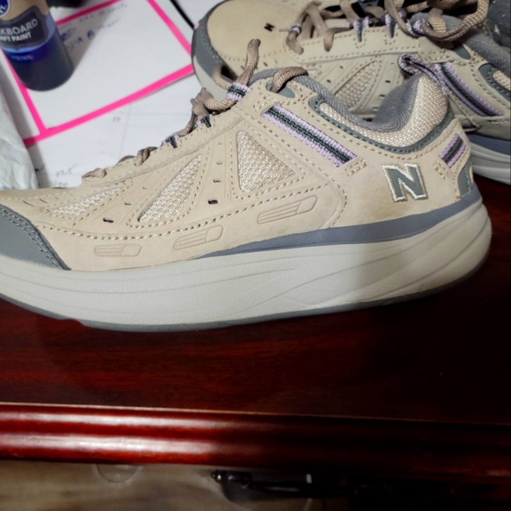 New balance rock and tones